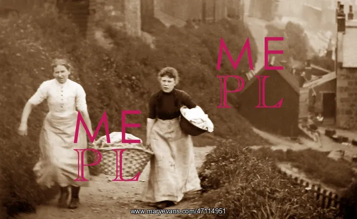  : Washer women, early 1900s