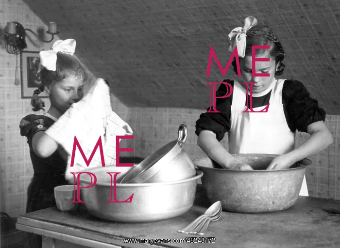 : Washing up instead of playing : Washing up instead of playing