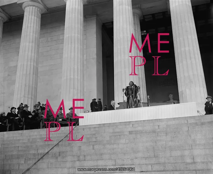 : Washington's prominent figures(left) listen to : Washington's prominent figures(left) listen to