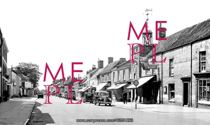  : Watton, High Street c1950