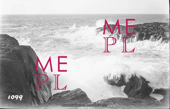 : Waves Crashing on Rocky Shore : Waves Crashing on Rocky Shore