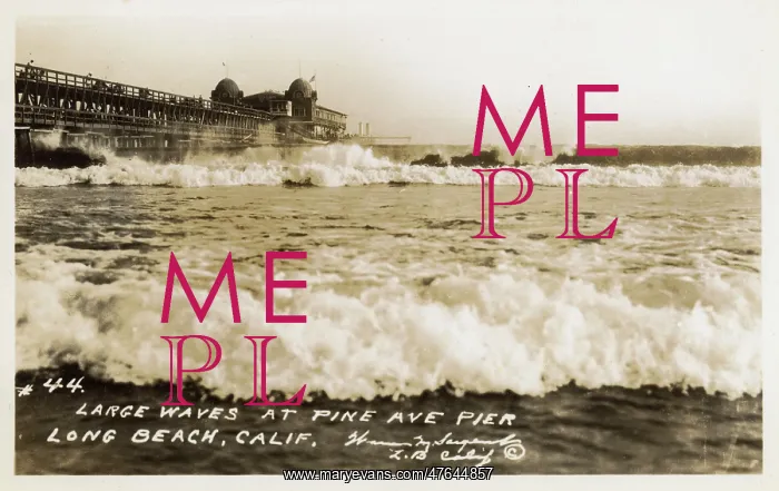 : Waves at Pine Avenue Pier, Long Beach, California, USA : Waves at Pine Avenue Pier, Long Beach, California, USA