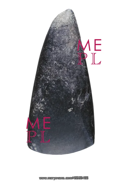: Weapon. Basaltic stone ax. Neolithic art. SPAIN : Weapon. Basaltic stone ax. Neolithic art. SPAIN