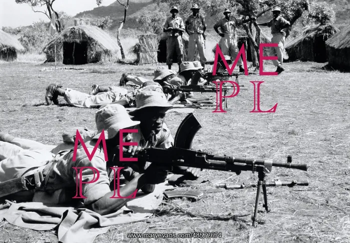 : Weapon training while on safari : Weapon training while on safari
