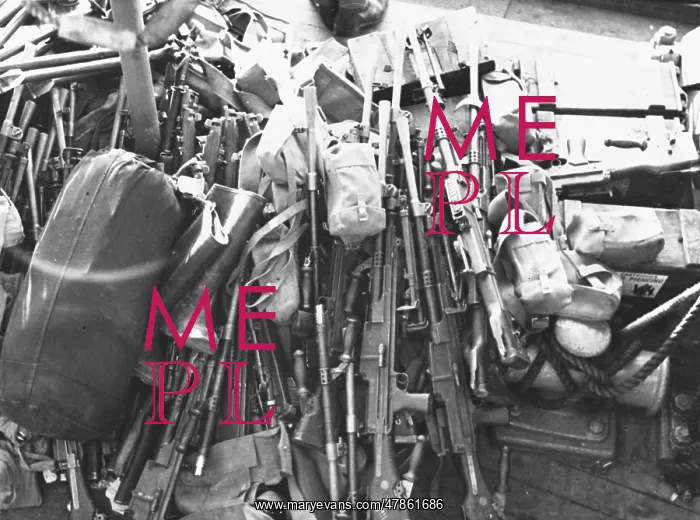 : Weapons on evacuation ship WWII : Weapons on evacuation ship WWII