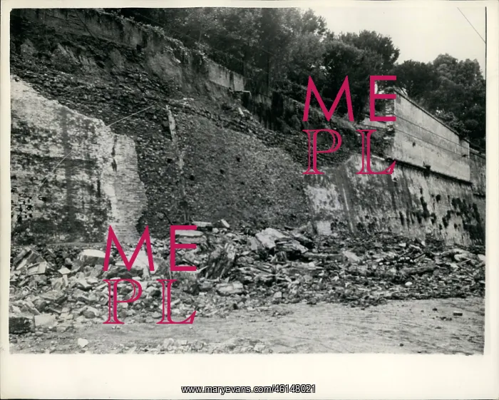 : Weather. Aug. 08, 1953 - 5 Dead, 50 Injured And 1, 000 Homeless In Cloudburst Over Rome : Weather. Aug. 08, 1953 - 5 Dead, 50 Injured And 1, 000 Homeless In Cloudburst Over Rome