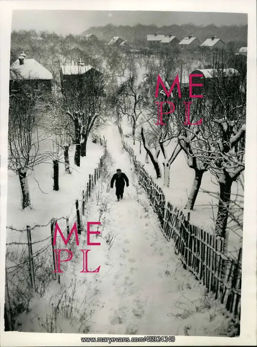 : Weather. Jan. 22, 1958 - Kent Towns and Villages cut off by snow drifts : Weather. Jan. 22, 1958 - Kent Towns and Villages cut off by snow drifts