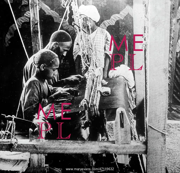 : Weaving shawls on a hand loom, Kashmir : Weaving shawls on a hand loom, Kashmir