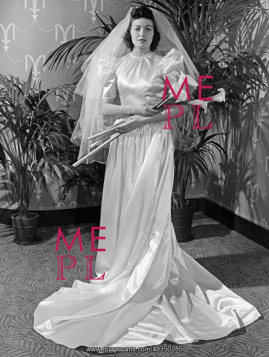 : Wedding dress, 1939 : Wedding dress, 1939