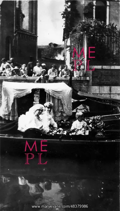 : Wedding on a gondola in Venice : Wedding on a gondola in Venice