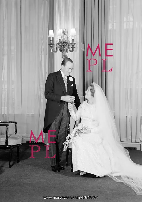 : Wedding Group - Majs C C Gaussen to Hon. Diana Bridget Deve : Wedding Group - Majs C C Gaussen to Hon. Diana Bridget Deve