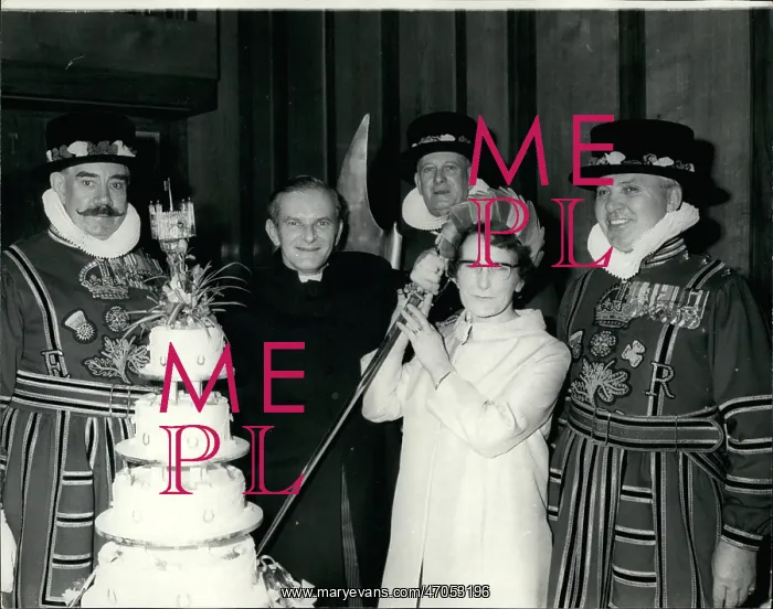 : Wedding of HM Chaplain at the Tower of London : Wedding of HM Chaplain at the Tower of London
