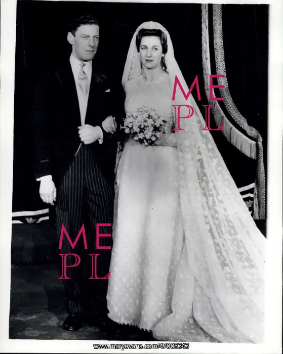 : Wedding of Princess Alexandra and Angus Ogilvy : Wedding of Princess Alexandra and Angus Ogilvy