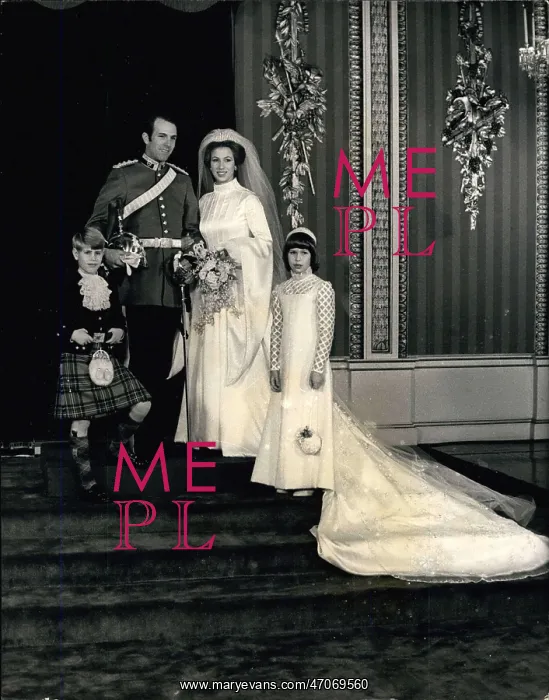 : Wedding of Princess Anne and Captain Mark Phillips : Wedding of Princess Anne and Captain Mark Phillips