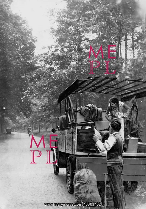 : Weekend getaway, 1930 : Weekend getaway, 1930
