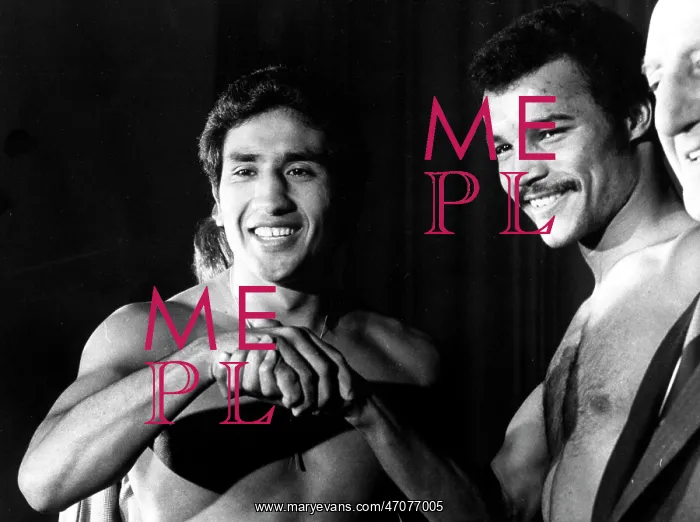 : Weigh in for title bout : Weigh in for title bout