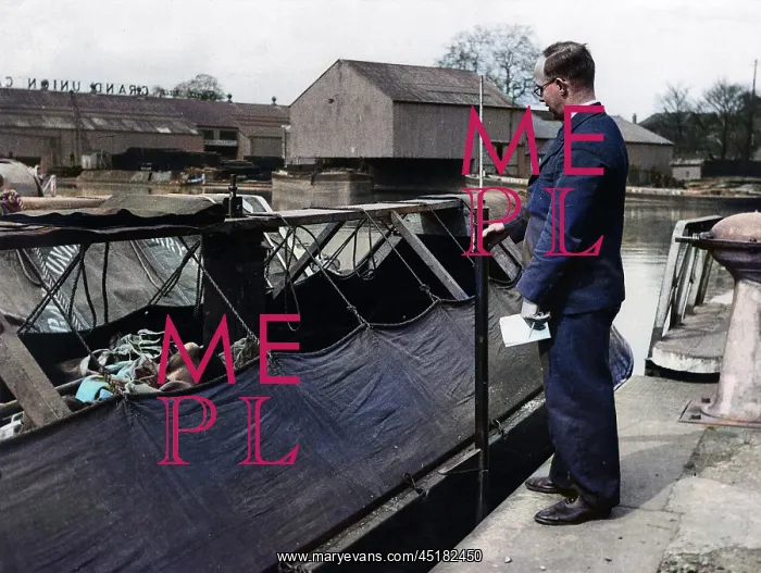 : WEIGHING BARGE LOAD : WEIGHING BARGE LOAD