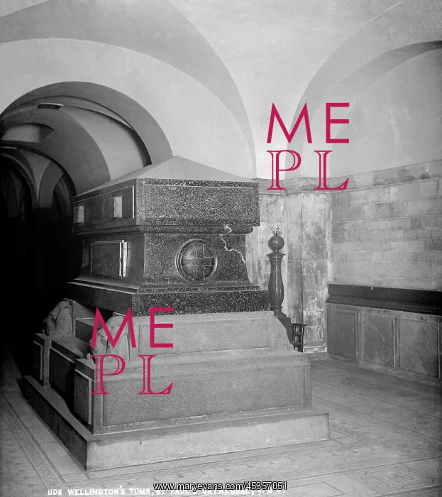 : Wellington sarcophagus : Wellington sarcophagus