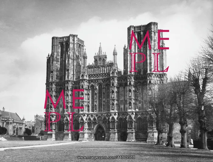 : WELLS CATHEDRAL 1939 : WELLS CATHEDRAL 1939
