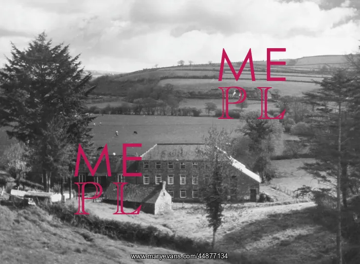 : WELSH YOUTH HOSTEL : WELSH YOUTH HOSTEL