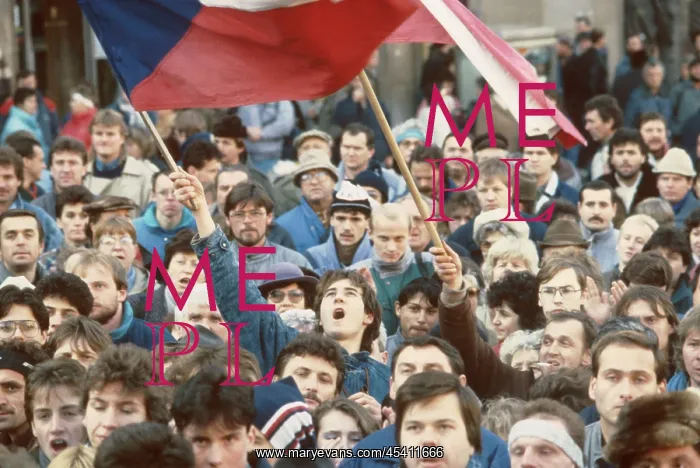 : Wenceslas Square - demonstration - protest : Wenceslas Square - demonstration - protest