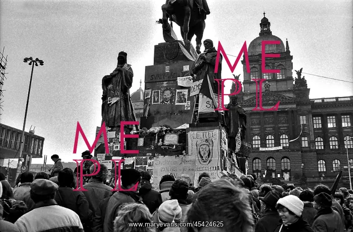 : Wenceslas Square - statue - monument - demonstration : Wenceslas Square - statue - monument - demonstration