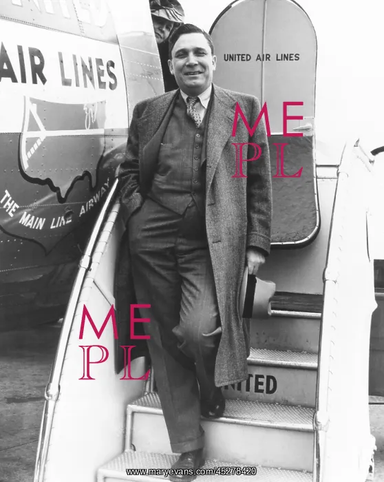 : Wendell Willkie modernized his 1940 campaign by : Wendell Willkie modernized his 1940 campaign by