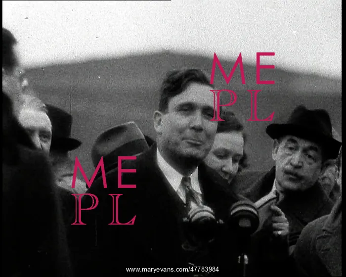 : Wendell Willkie Talking to the Camera : Wendell Willkie Talking to the Camera