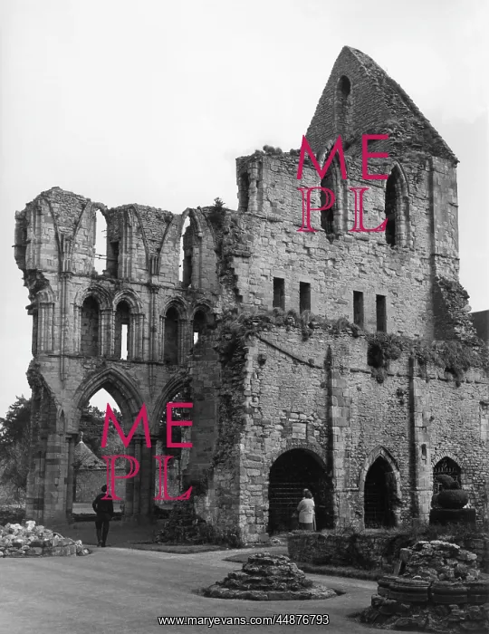 : MUCH WENLOCK ABBEY : MUCH WENLOCK ABBEY