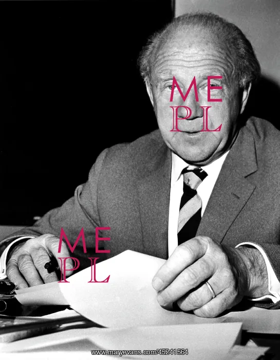 : Werner Heisenberg : Werner Heisenberg