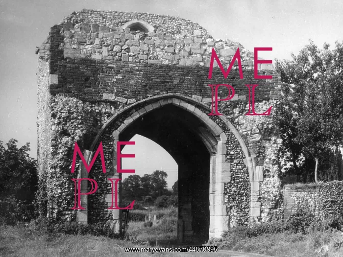 : WEST ACRE PRIORY : WEST ACRE PRIORY