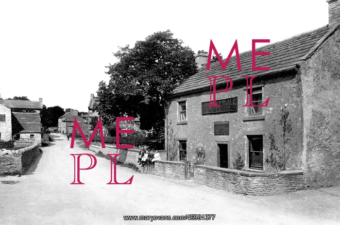  : West Witton, Heifer Inn 1911