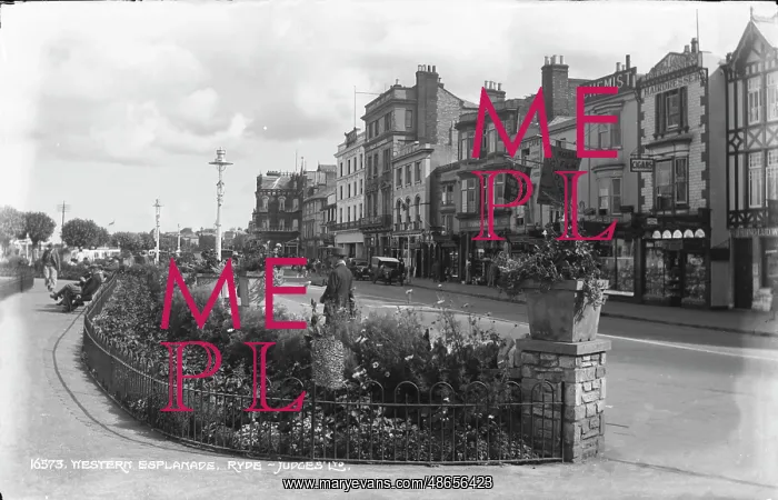 : Western Esplanade, Ryde : Western Esplanade, Ryde
