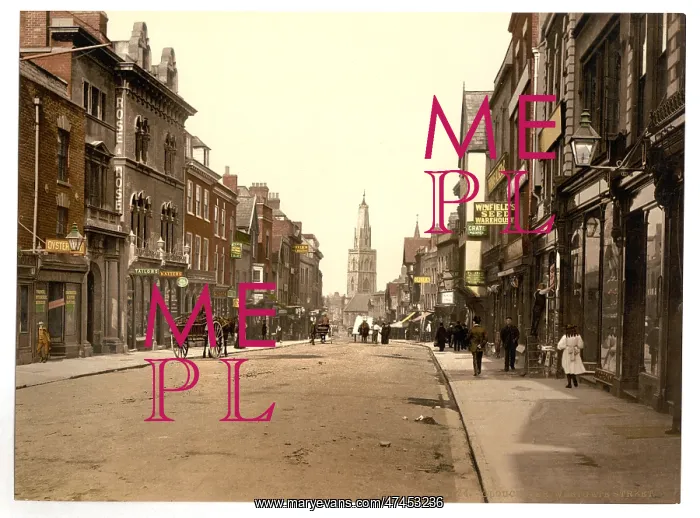 : Westgate Street, Gloucester, England : Westgate Street, Gloucester, England