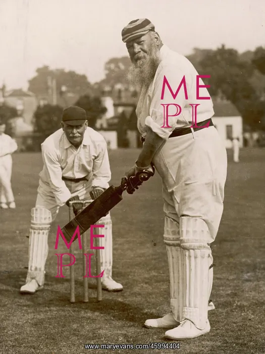 : W.G. Grace batting at Gravesend, 1913 : W.G. Grace batting at Gravesend, 1913