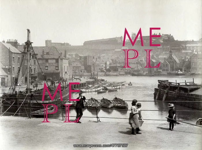 : Whitby Harbour, Yorkshire : Whitby Harbour, Yorkshire