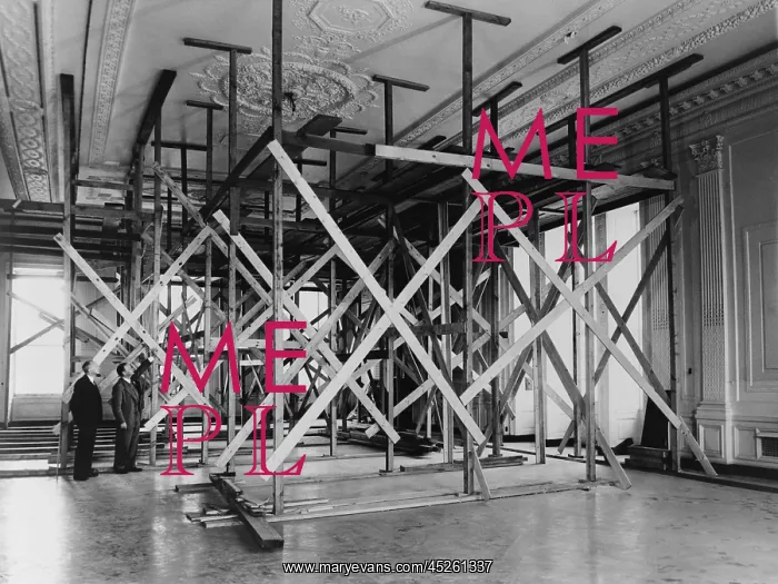 : White House architect Lorenzo Winslow and engineer : White House architect Lorenzo Winslow and engineer