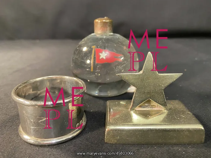 : White Star Line - napkin ring and two menu holders : White Star Line - napkin ring and two menu holders