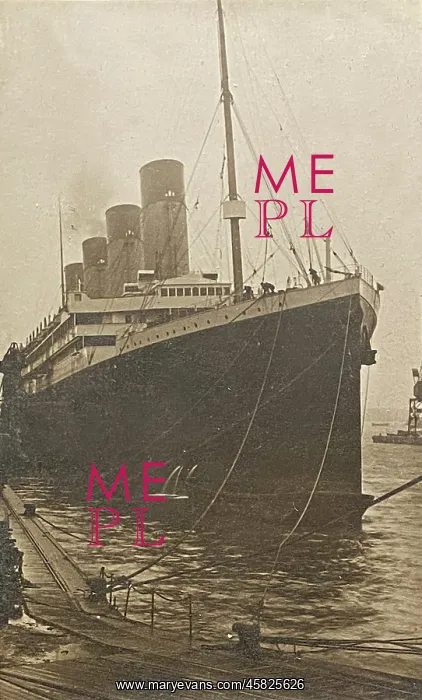 : White Star Line, RMS Olympic - in dock : White Star Line, RMS Olympic - in dock