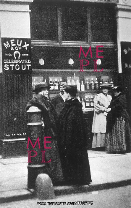  : Whitechapel Pub
