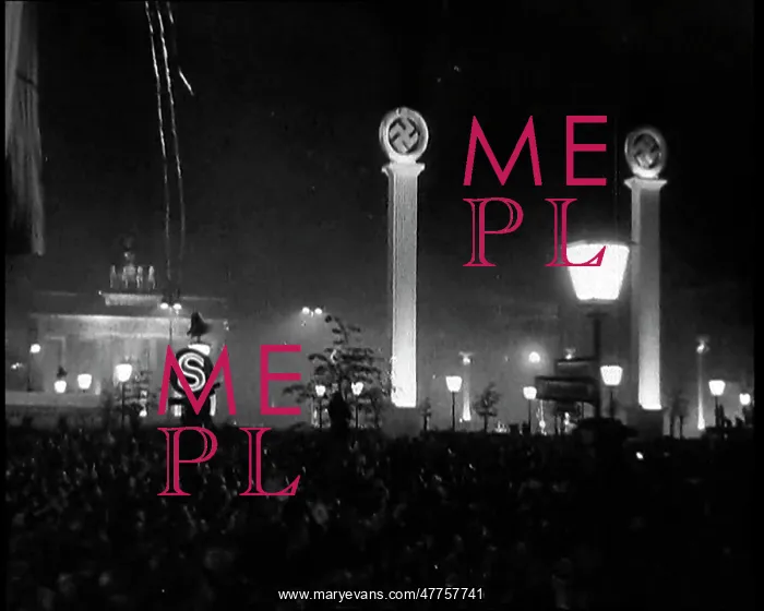 : Wide Shot of Pariser Platz and the Brandenburg : Wide Shot of Pariser Platz and the Brandenburg