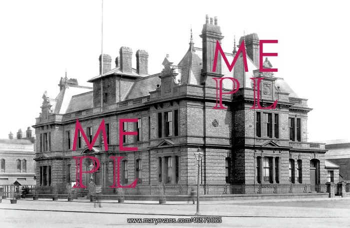  : Widnes, Town Hall 1900