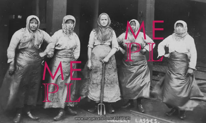  : Wigan Colliery Lasses