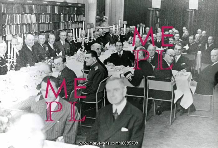 : Wilbur Wright Dinner held in the Library of the Royal Ae : Wilbur Wright Dinner held in the Library of the Royal Ae