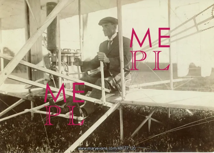: Wilbur Wright in his machine in 1905 : Wilbur Wright in his machine in 1905