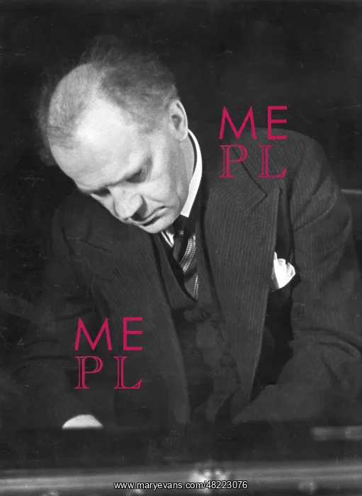 : Wilhelm Backhaus at a concert, 1935 : Wilhelm Backhaus at a concert, 1935