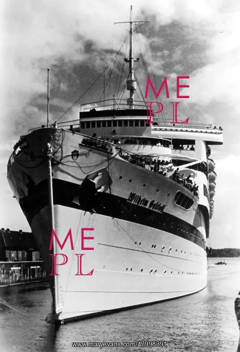 : The Wilhelm Gustloff, which functioned as a cruise : The Wilhelm Gustloff, which functioned as a cruise