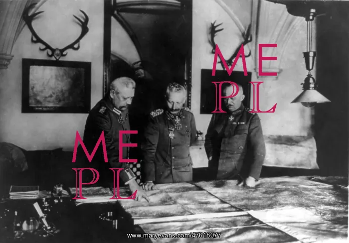 : Wilhelm II, German Kaiser with His Generals : Wilhelm II, German Kaiser with His Generals