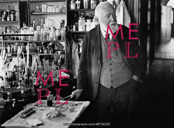 : Wilhelm Ostwald in his laboratory, 1931 : Wilhelm Ostwald in his laboratory, 1931