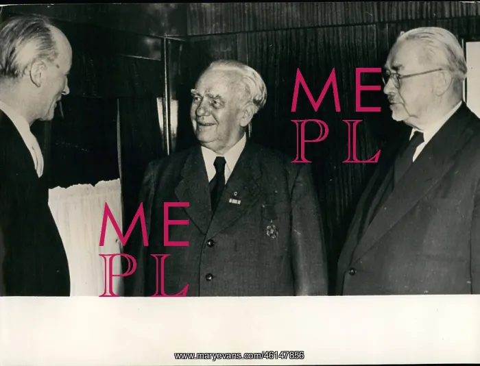 : Wilhelm Pieck, East German PM, returns to Berlin : Wilhelm Pieck, East German PM, returns to Berlin